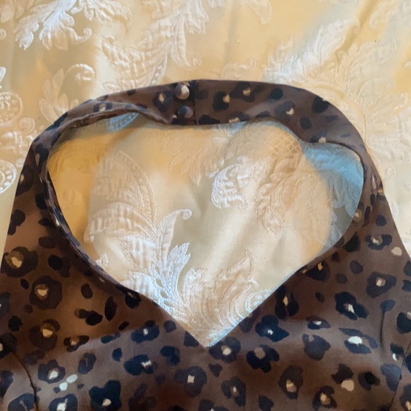 NWT Clere leopard print halter top - Picture 3 of 8